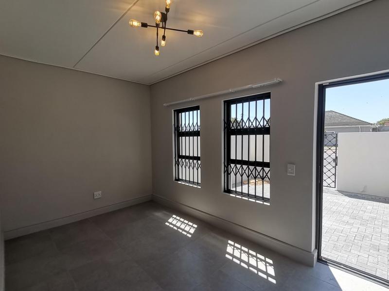 To Let 3 Bedroom Property for Rent in Goodwood Central Western Cape
